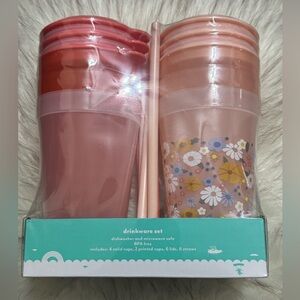 Pillowfort Drinkware Set